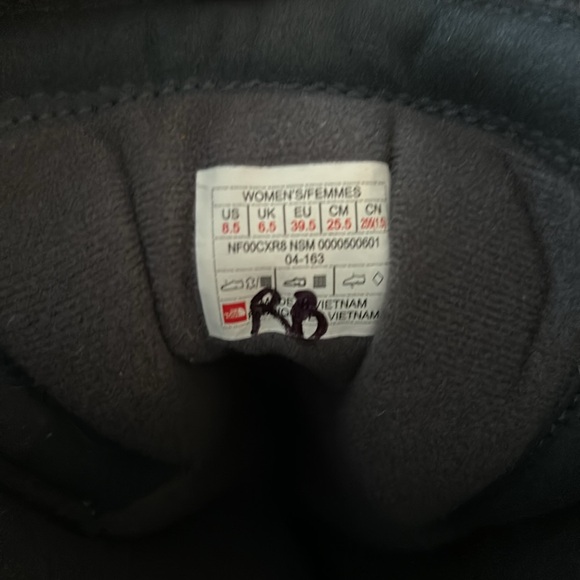 Women’s The North Face tall thermal utility boot sz 8.5 with box